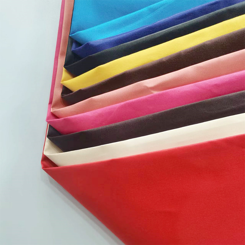 TMIE-08-1-1 70GSM 122CM Áo sơ mi Vải mềm và bóng Chất liệu 100% Polyester được nhuộm bằng vải Poplin Polyester đánh bóng