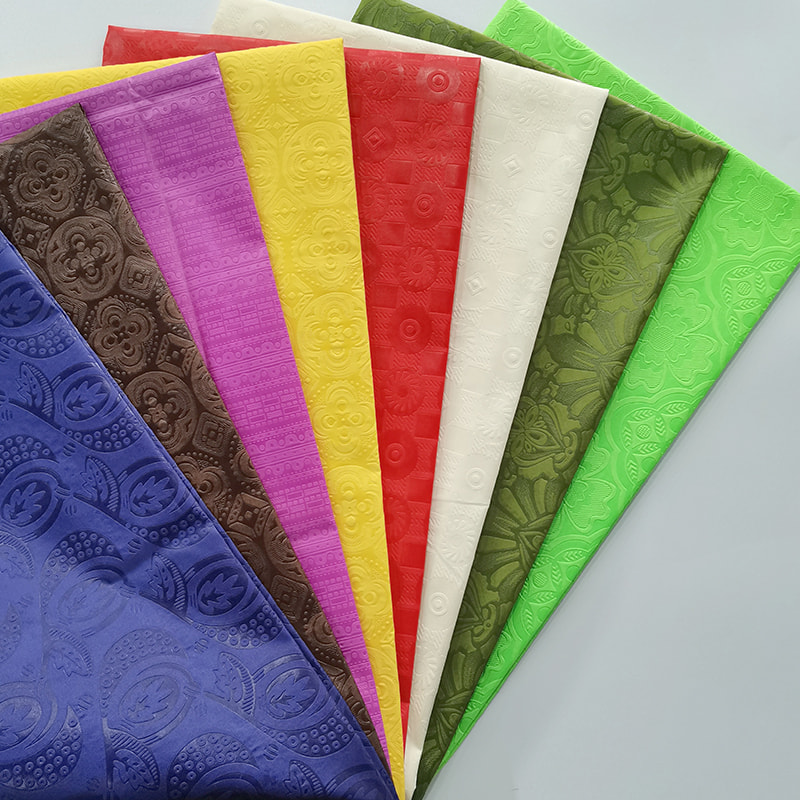 TMIE-08-2-3 115GSM 100% Polyester Mật độ cao được nhuộm với hoa văn hình học Vải Poly Poplin nổi